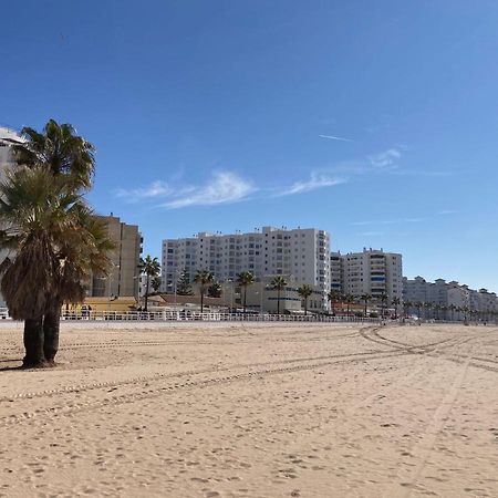 شقة Atico Valdelagrana Playa - Aire Acondicionado Y Piscina إل بويرتو دي سانتا ماريا المظهر الخارجي الصورة