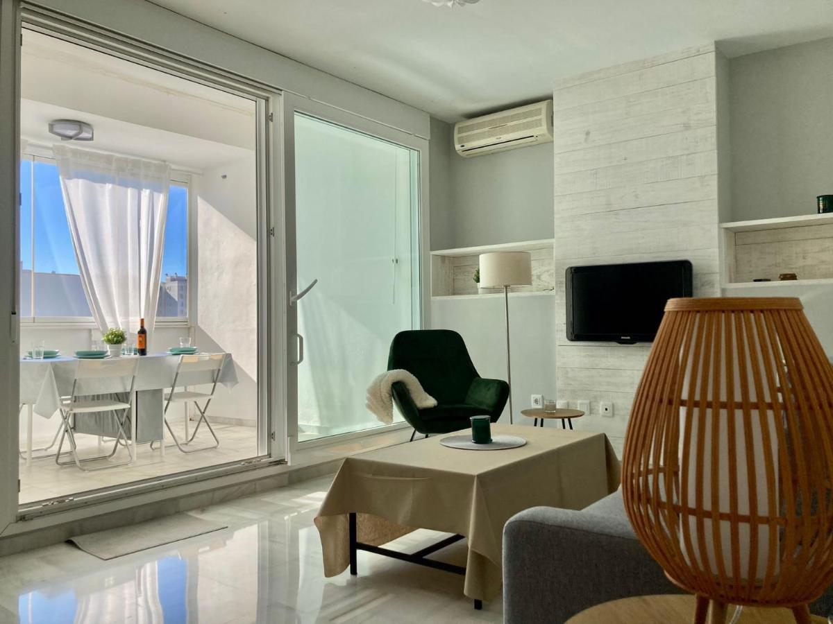 شقة Atico Valdelagrana Playa - Aire Acondicionado Y Piscina إل بويرتو دي سانتا ماريا المظهر الخارجي الصورة