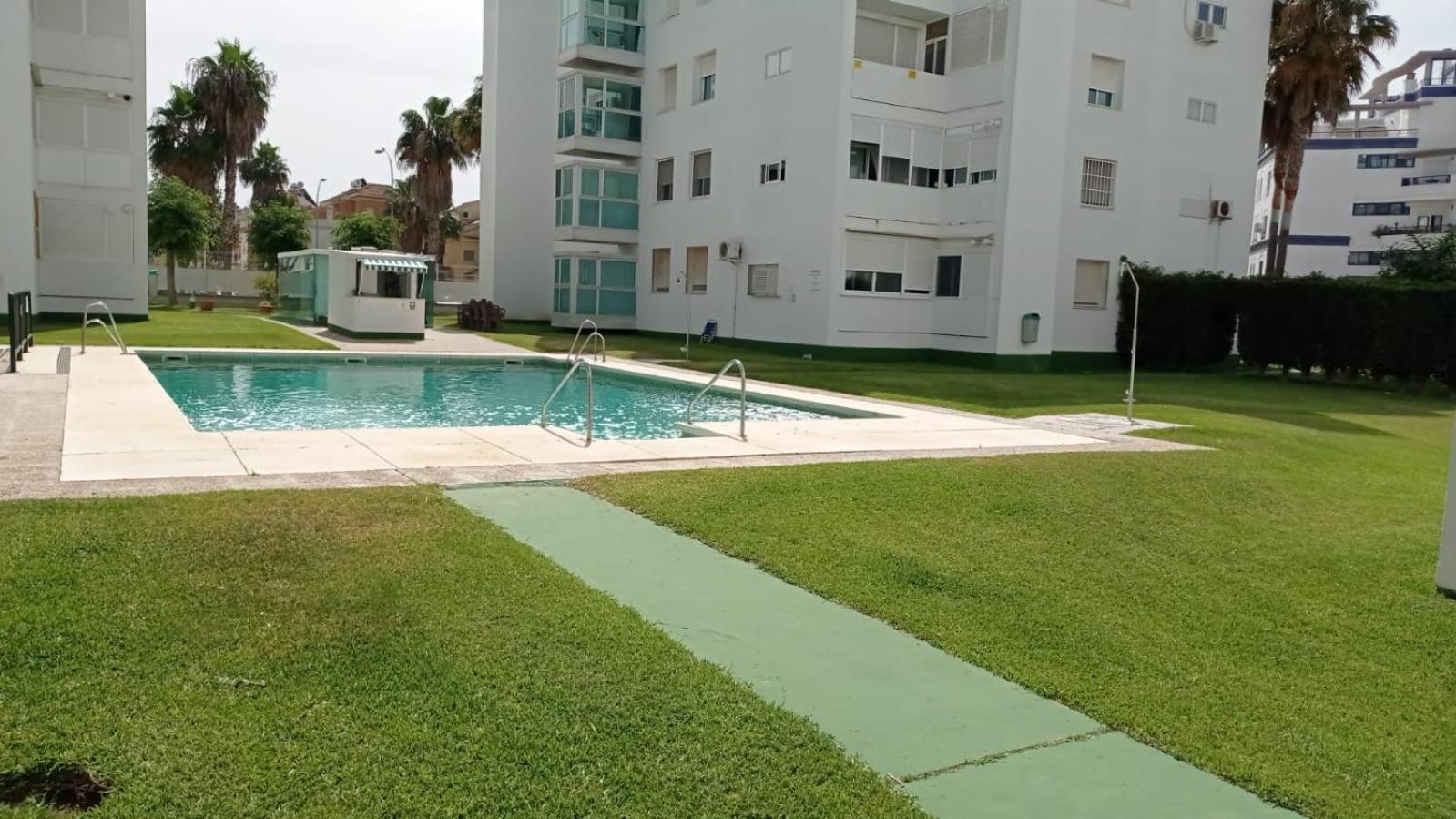 شقة Atico Valdelagrana Playa - Aire Acondicionado Y Piscina إل بويرتو دي سانتا ماريا المظهر الخارجي الصورة