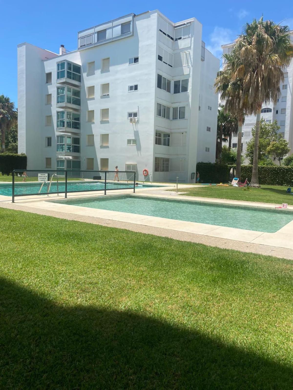 شقة Atico Valdelagrana Playa - Aire Acondicionado Y Piscina إل بويرتو دي سانتا ماريا المظهر الخارجي الصورة